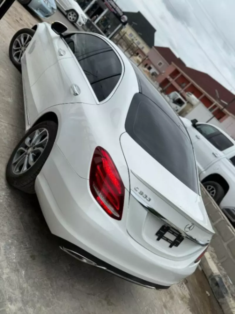 Mercedes-Benz C 300   - 2016
