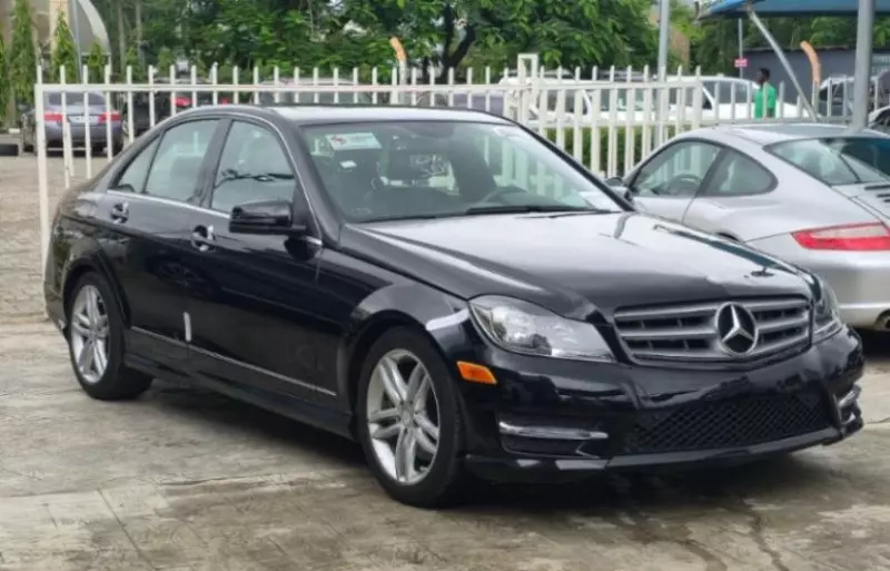 Mercedes-Benz C 300   - 2013