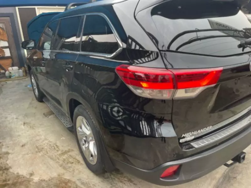 Toyota Highlander   - 2014