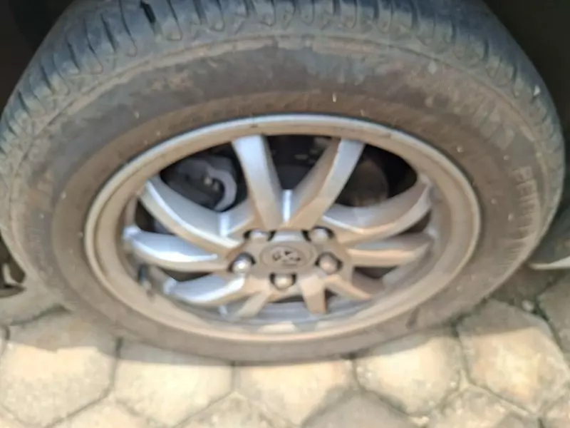 Toyota Auris   - 2012