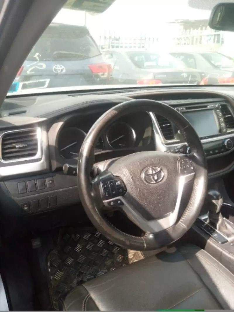 Toyota Camry - 2008