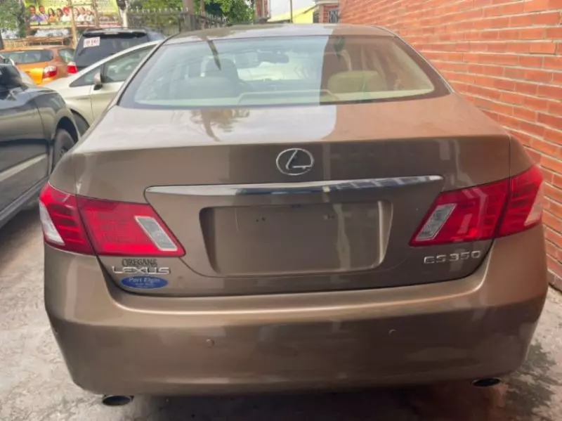 Lexus ES 350   - 2009