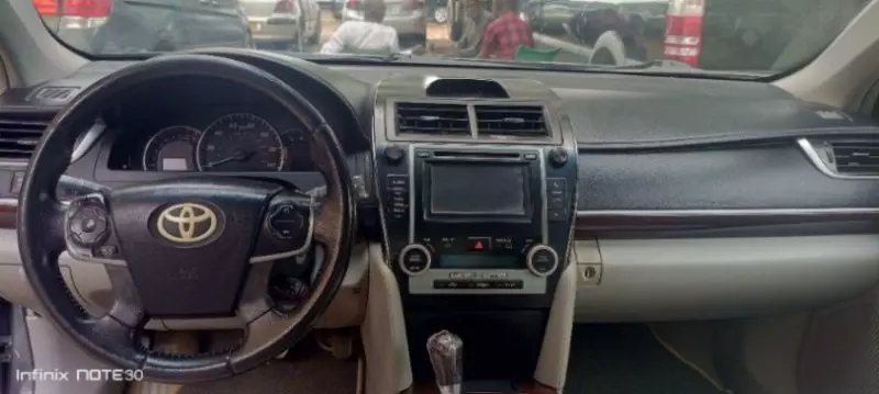 Toyota Camry   - 2012