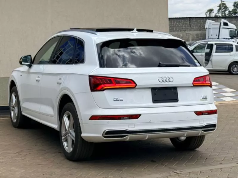 Audi Q5   - 2018