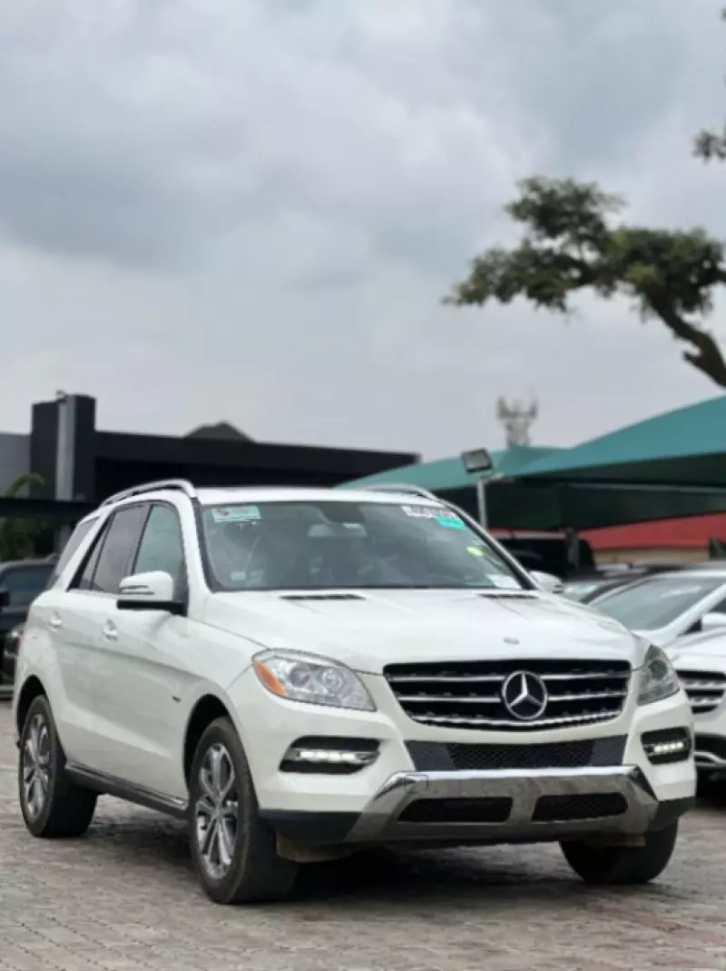 Mercedes-Benz ML 350   - 2012