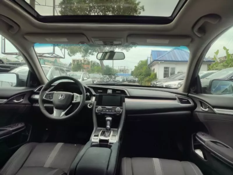 Honda Civic   - 2016