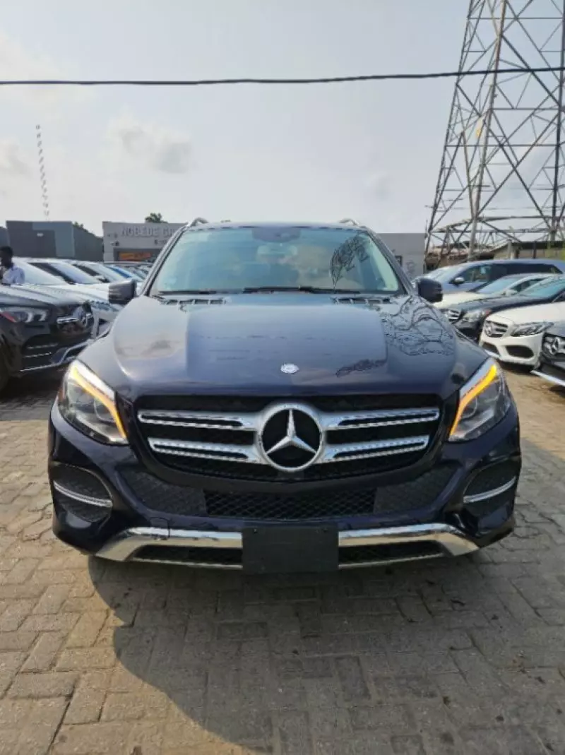 Mercedes-Benz GLE-Class   - 2016