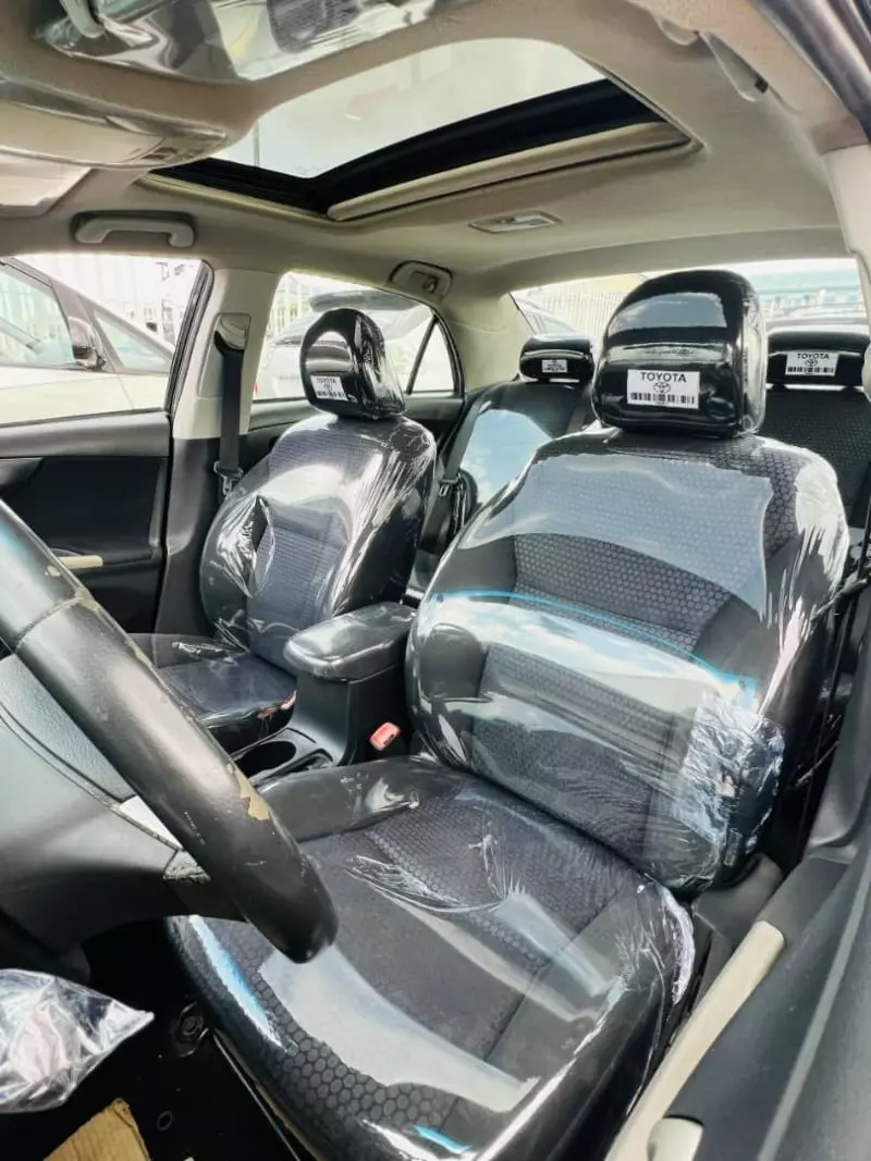 Toyota Corolla   - 2009