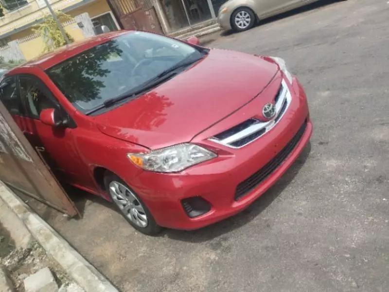 Toyota Corolla   - 2012