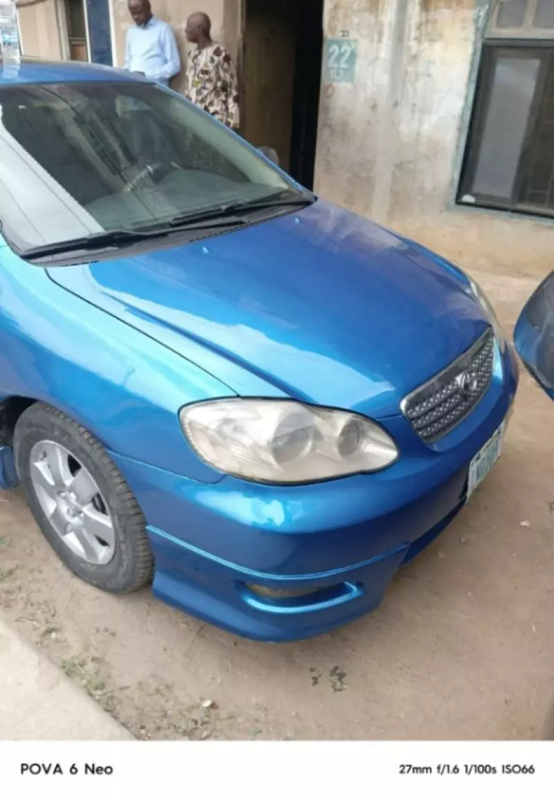 Toyota Corolla   - 2013