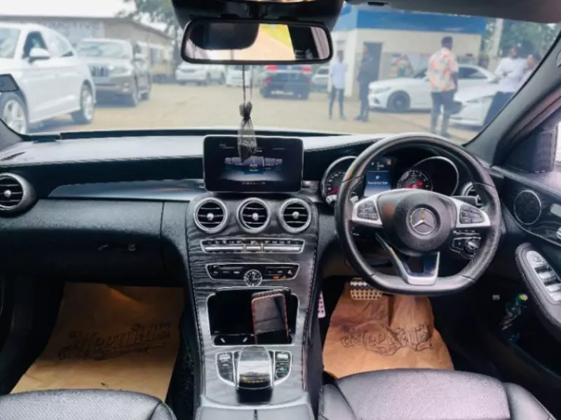 Mercedes-Benz C 200   - 2014