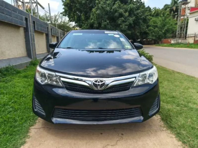 Toyota Camry   - 2013