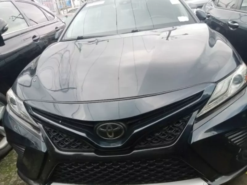 Toyota Camry   - 2019