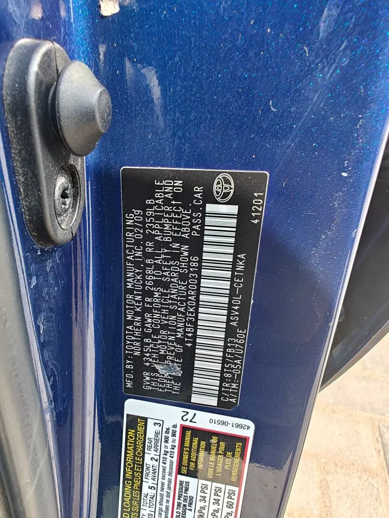 Toyota Camry   - 2010