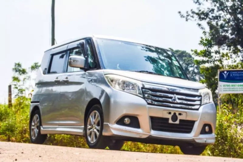 Mitsubishi Delica    - 2016