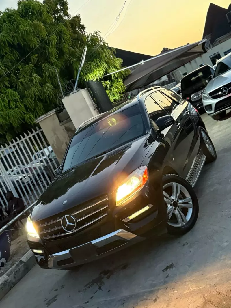Mercedes-Benz ML 350   - 2012