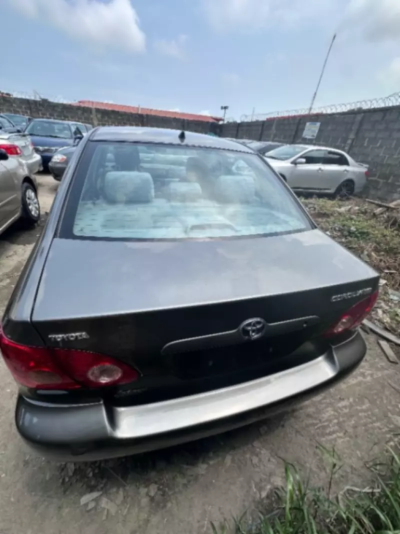 Toyota Corolla   - 2013