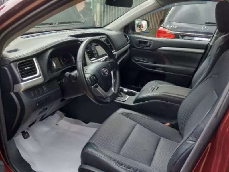 Toyota Highlander   - 2015