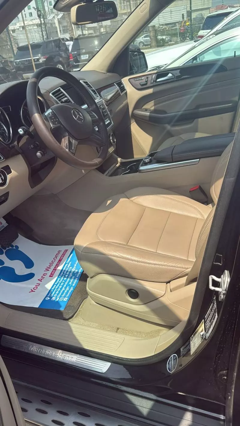 Mercedes-Benz ML 350   - 2012