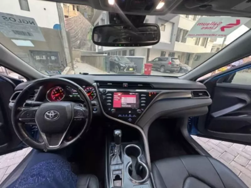 Toyota Camry   - 2019