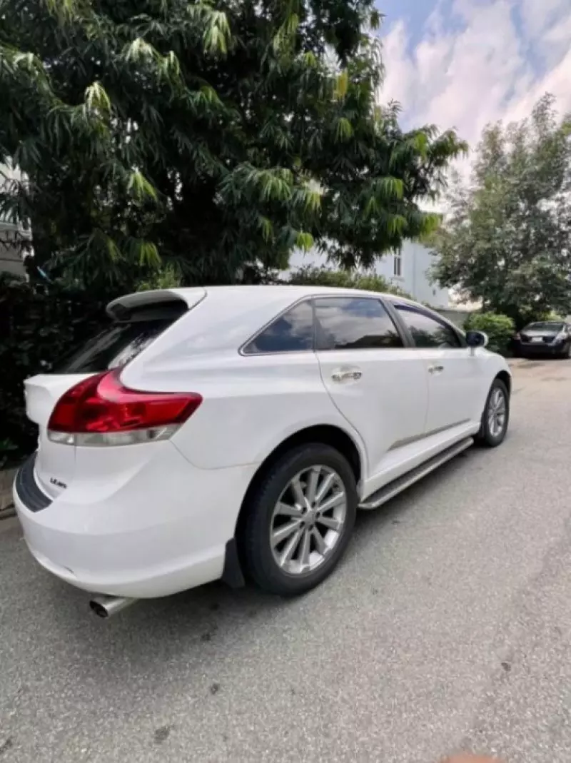 Toyota Venza   - 2012