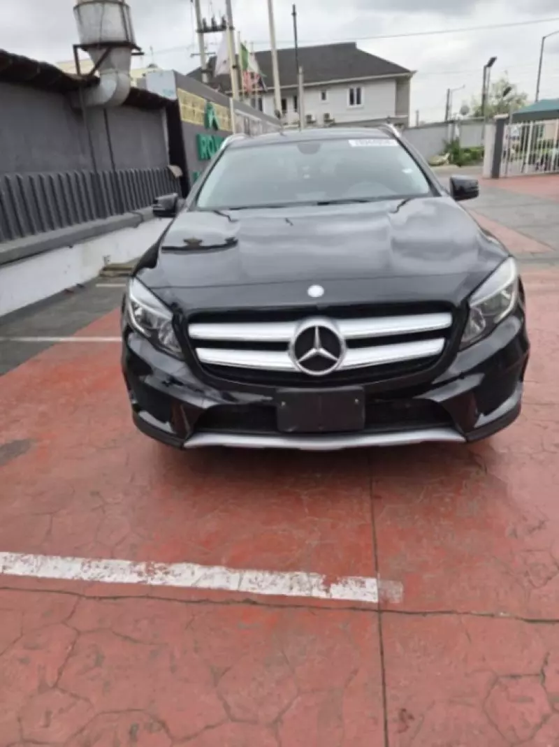 Mercedes-Benz GLA 250   - 2015