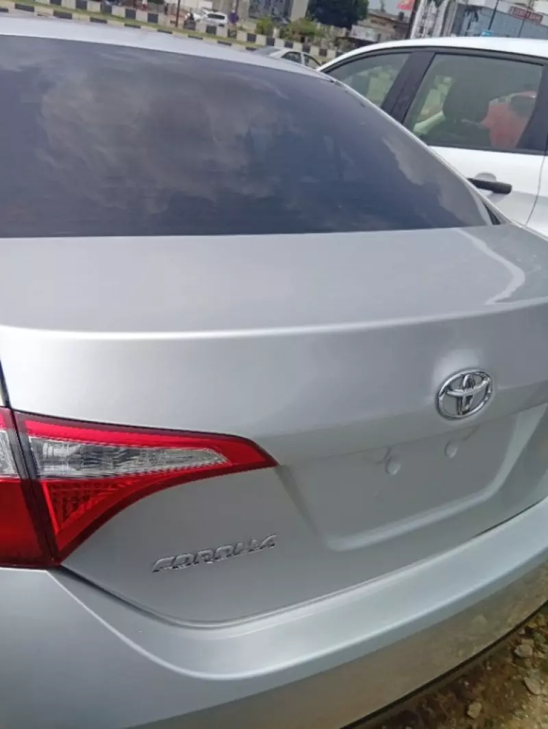 Toyota Camry   - 2013