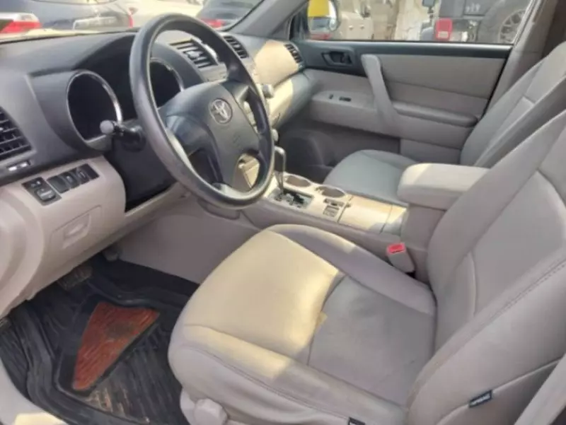 Toyota Highlander - 2012