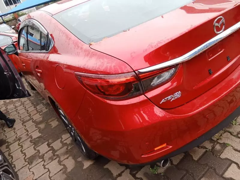 Mazda Atenza    - 2017