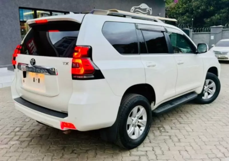 Toyota Landcruiser Prado   - 2018
