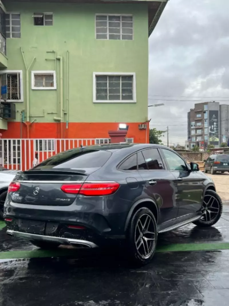 Mercedes-Benz GLE 450 - 2016