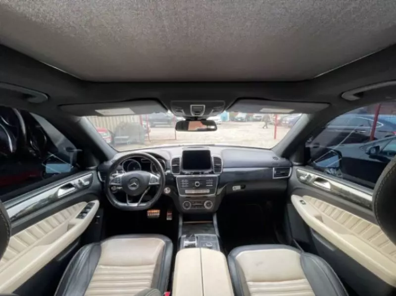 Mercedes-Benz GLE 400 - 2016