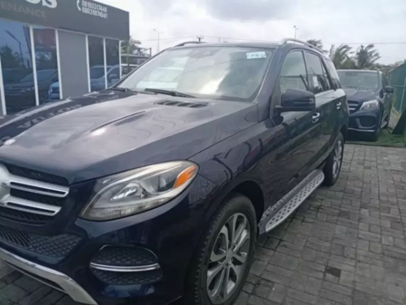 Mercedes-Benz GLE 350   - 2016