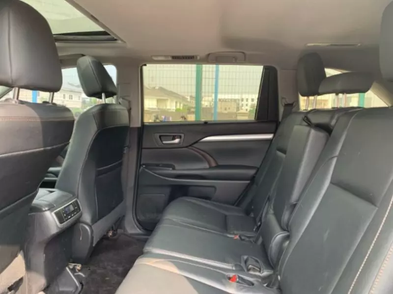 Toyota Highlander - 2015