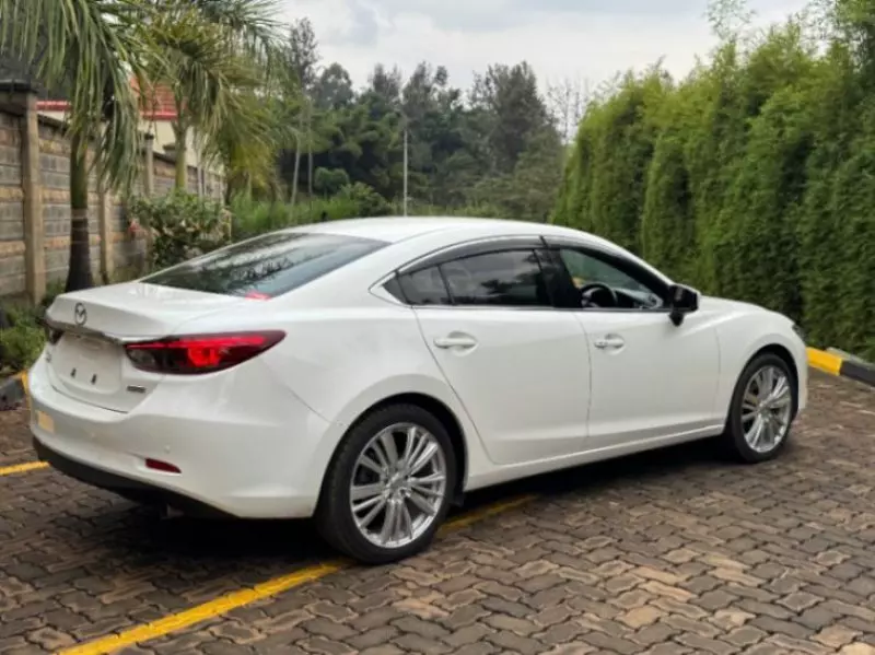 Mazda Atenza    - 2018