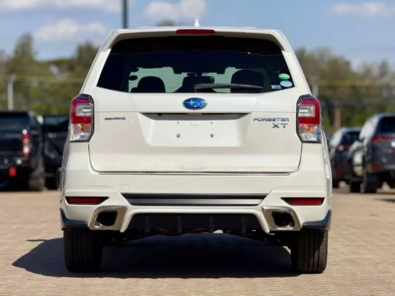 Subaru Forester   - 2017
