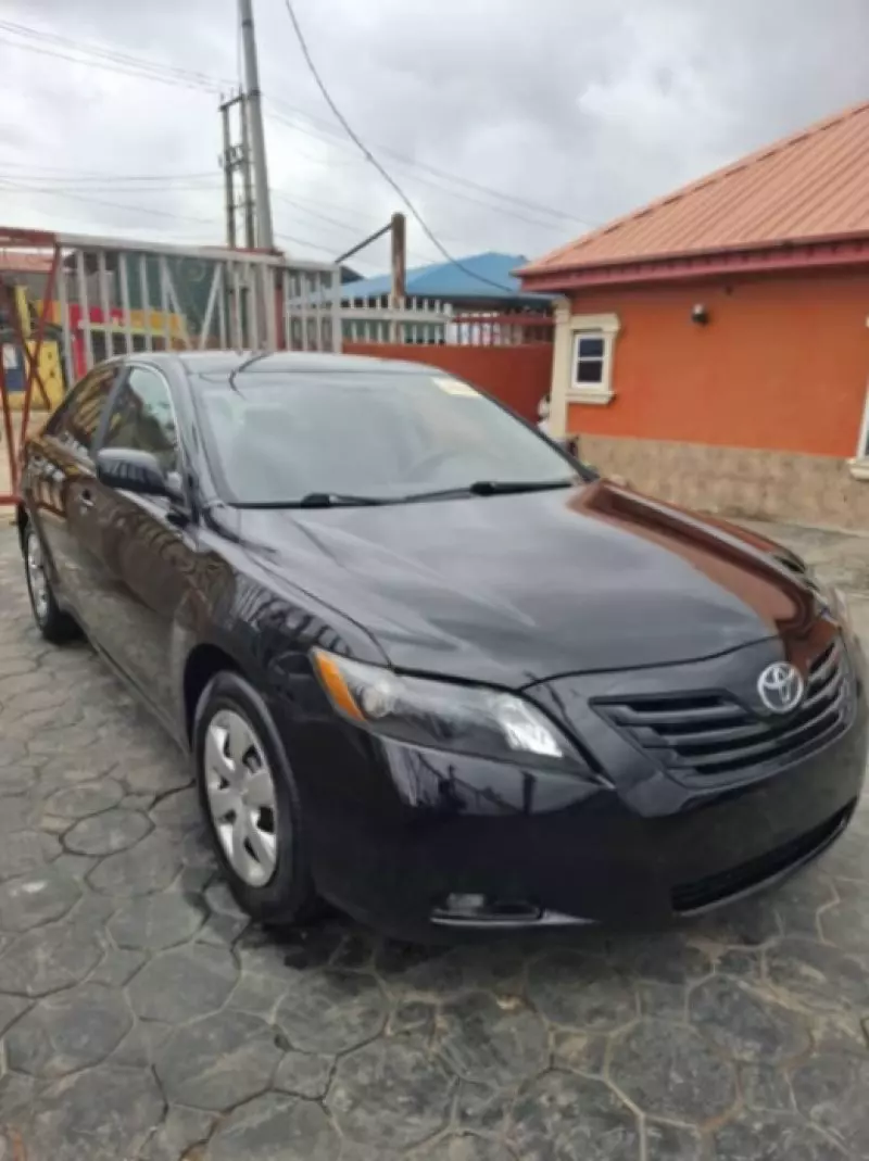 Toyota Camry   - 2008