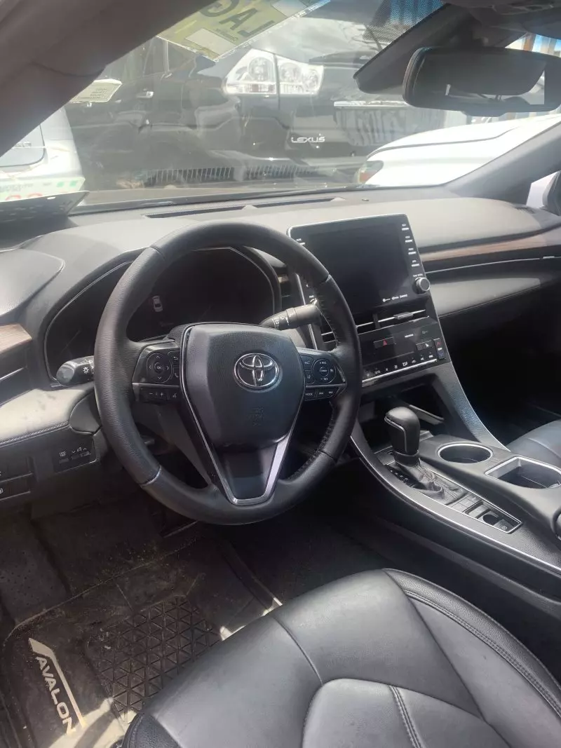 Toyota Avalon