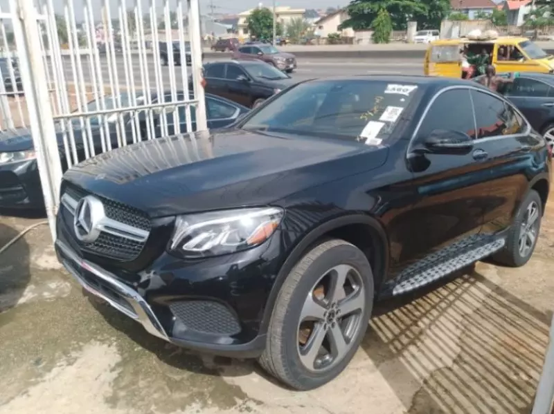 Mercedes-Benz GLC 300   - 2017