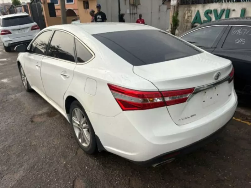 Toyota Avalon