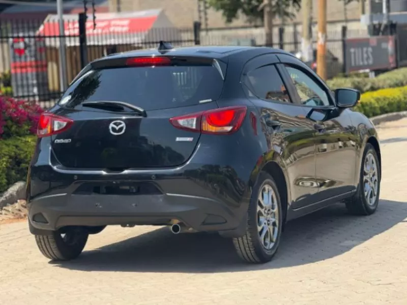 Mazda Demio    - 2019