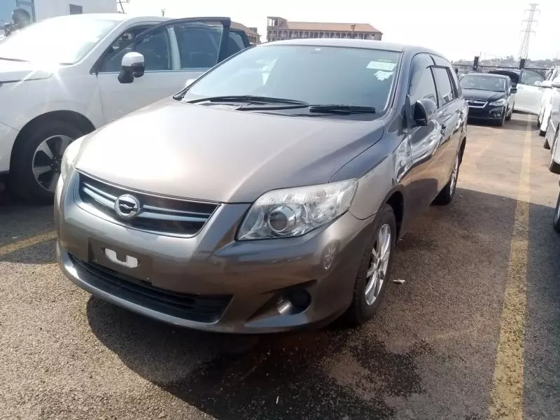 Toyota Fielder    - 2012