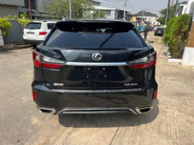 Lexus RX   - 2017