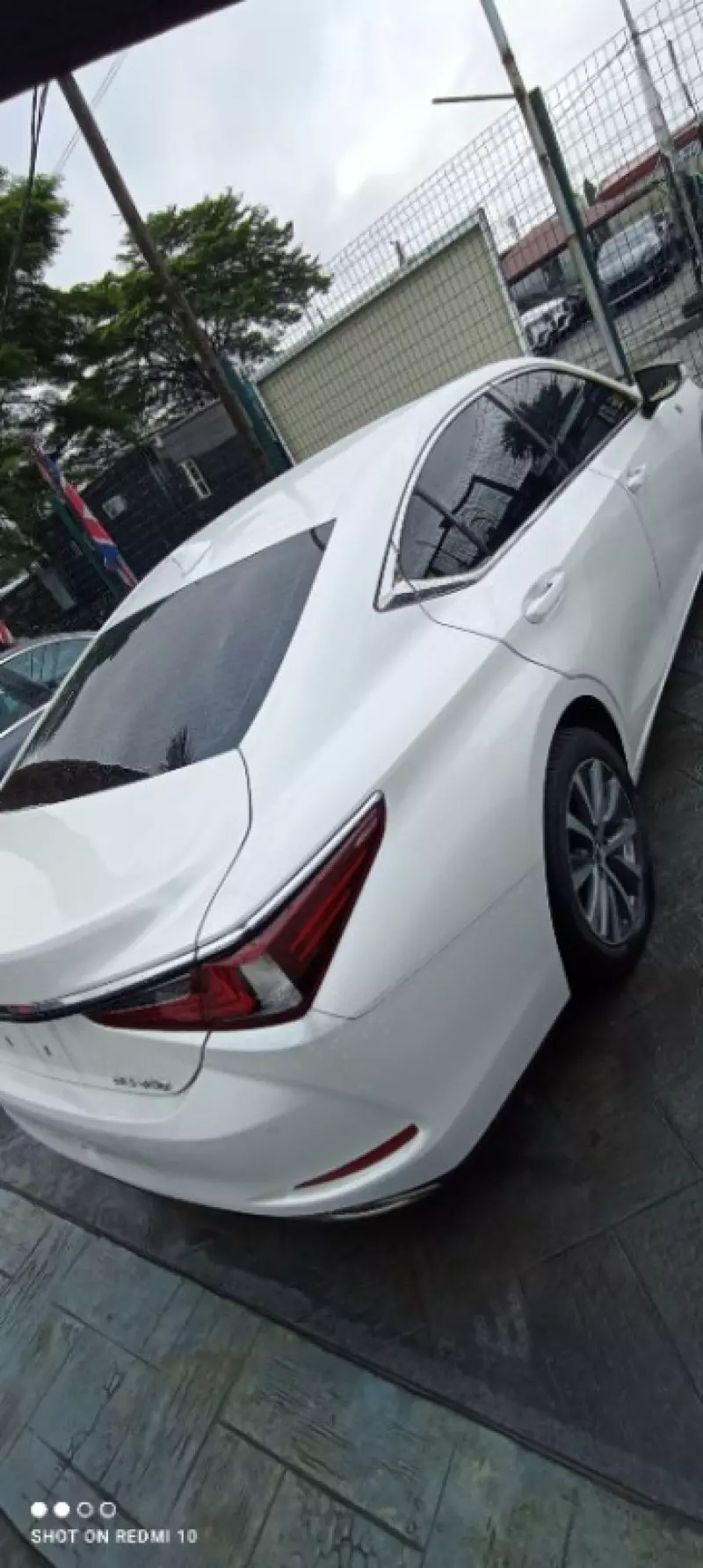 Lexus ES 350   - 2019