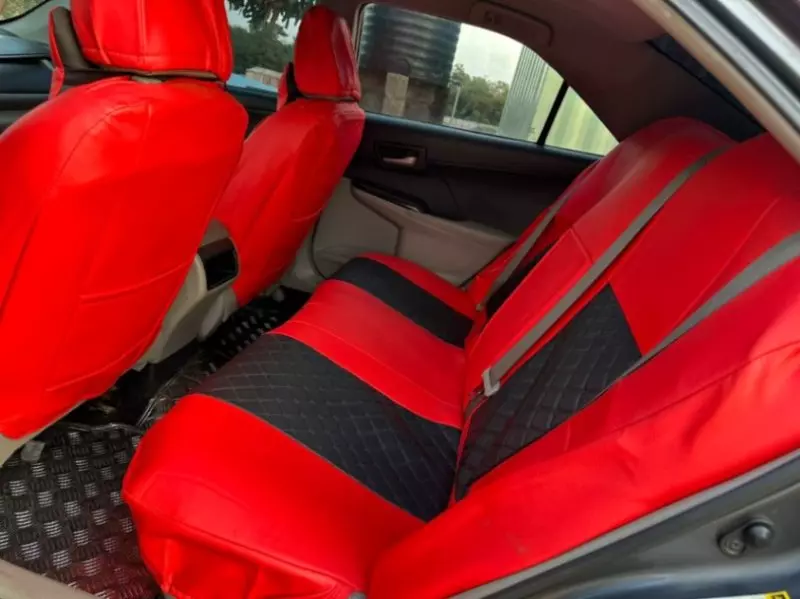 Toyota Camry   - 2013