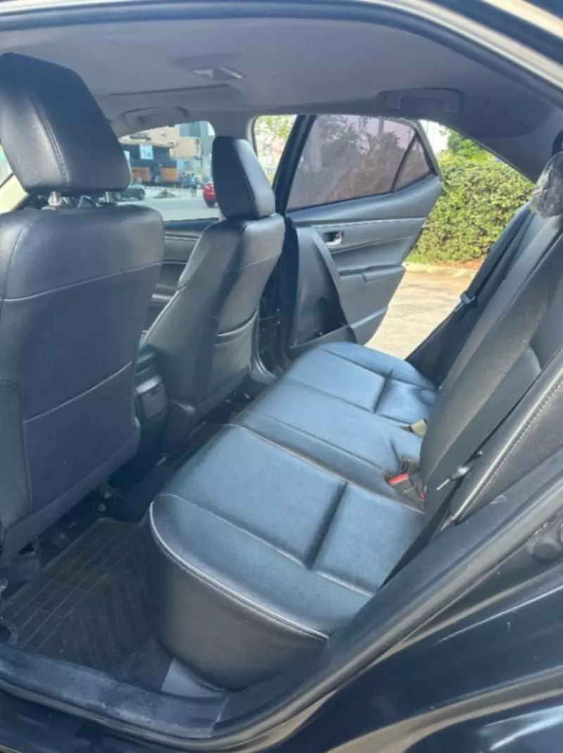 Toyota Corolla   - 2014