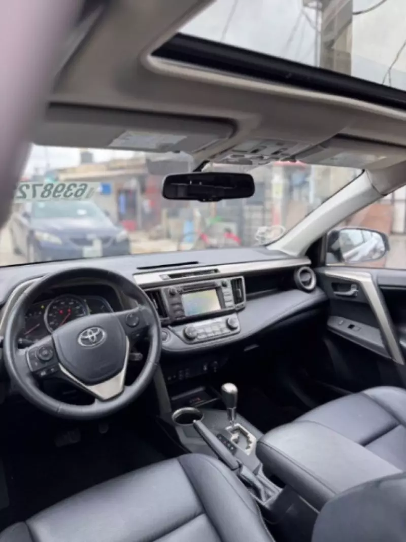 Toyota RAV 4   - 2013