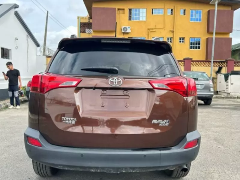 Toyota RAV 4   - 2014