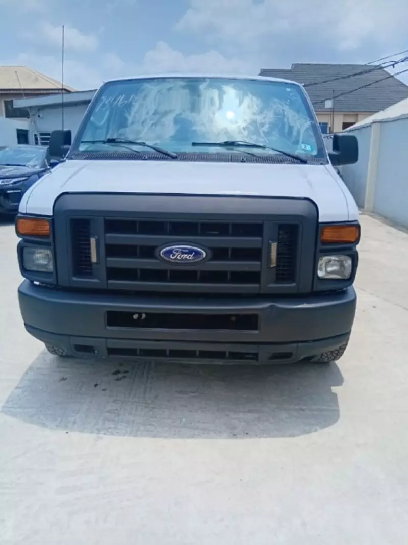 Ford Econoline   - 2014
