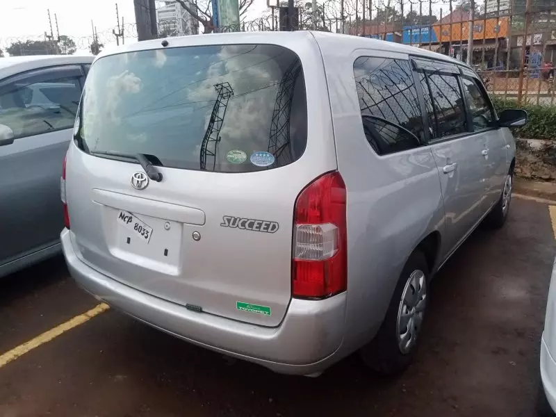 Toyota Succeed    - 2016